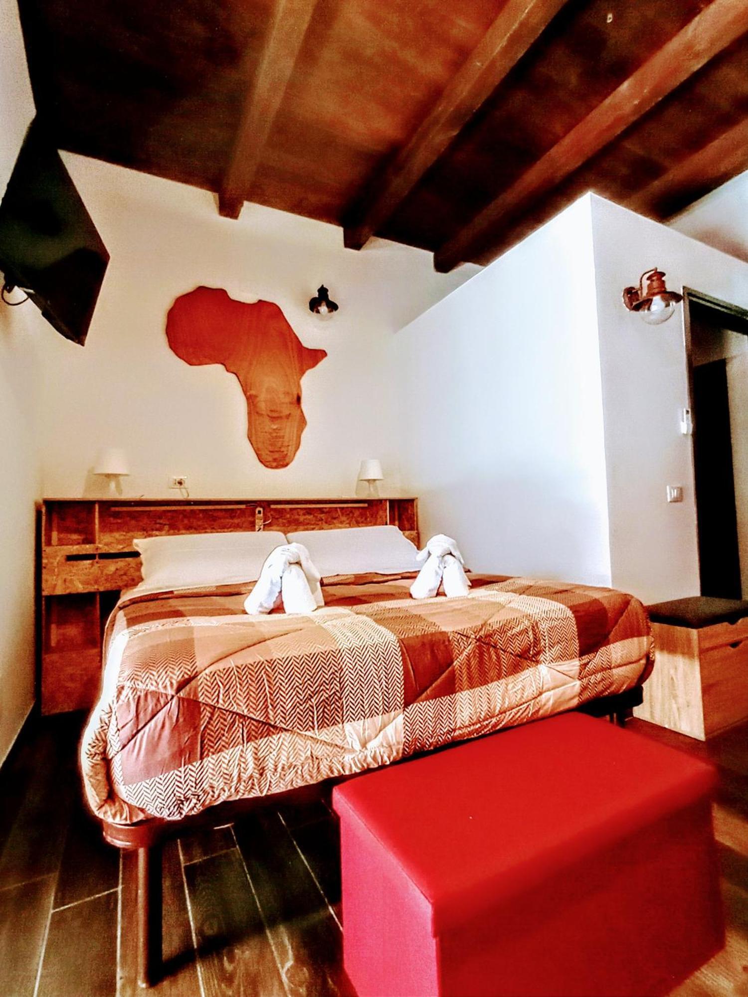 Big Mama Jungle Rooms Terracina Exterior photo