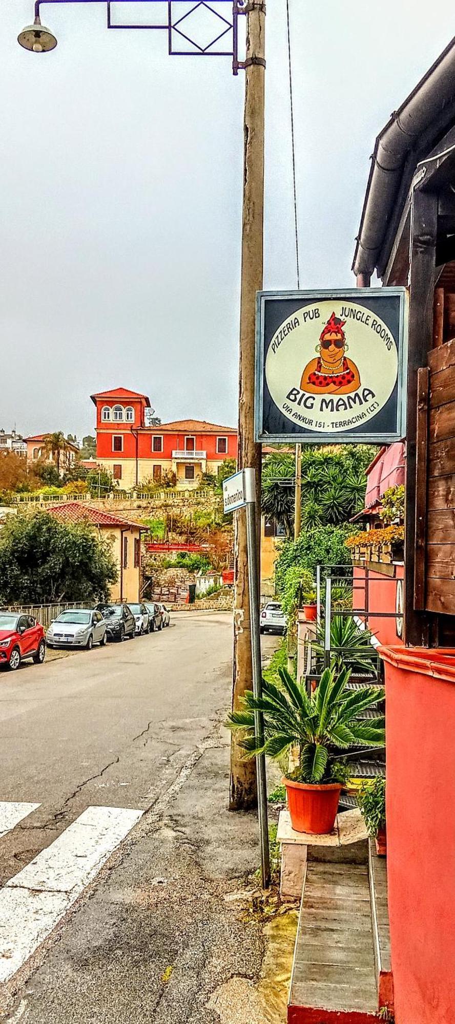 Big Mama Jungle Rooms Terracina Exterior photo
